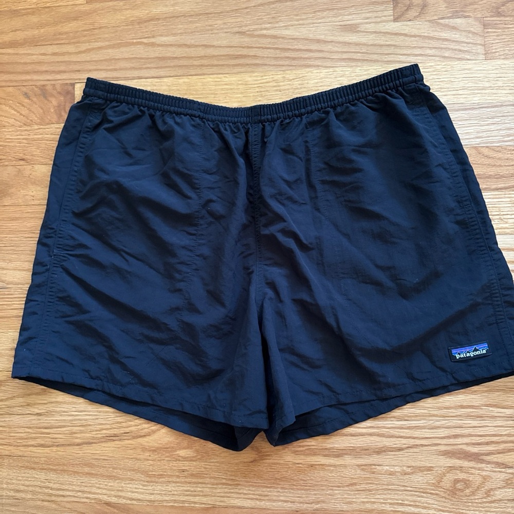 Patagonia Men’s Baggies Shorts - 5 inch” size XL‎ in Black